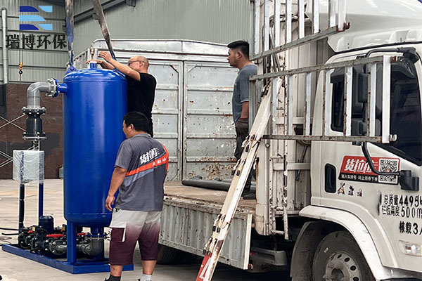 工業廢水處理關鍵設備:旋流污水凈化器詳解,冷卻塔,橫流閉式冷卻塔,閉式冷卻塔,工業冷卻塔